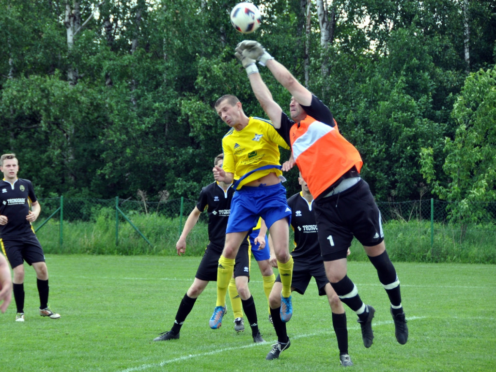 Mecz A-klasy UKS Dulowa - Fablok Chrzanów - 20.05.2018 r.