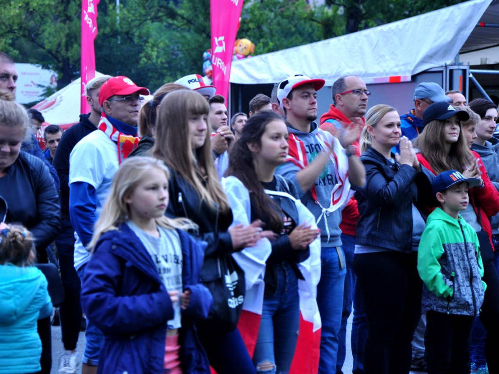 Strefa kibica na placu przy ul. Ochronkowej w Trzebini 24.06.2018