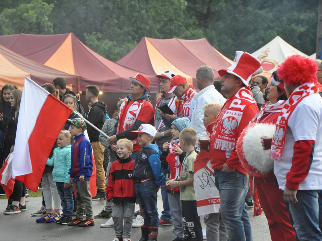 Strefa kibica na placu przy ul. Ochronkowej w Trzebini 24.06.2018