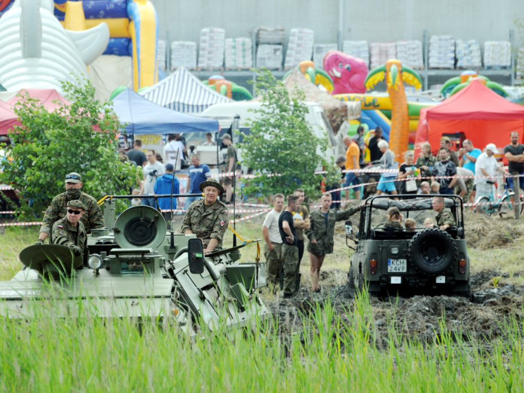 Międzynarodowy Zlot Miłośników Militariów w Trzebini - 14.07.2018