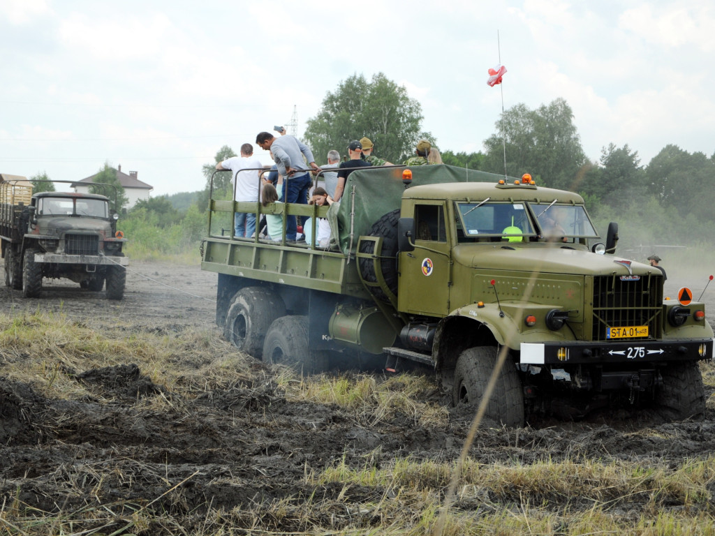 Międzynarodowy Zlot Miłośników Militariów w Trzebini - 14.07.2018