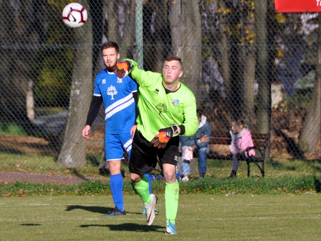 Mecz A-klasy Błyskawica Myślachowice - MKS Libiąż - 10.11.2018 r.