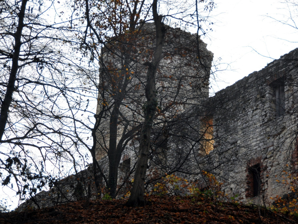 Jesienny spacer na zamek Lipowiec