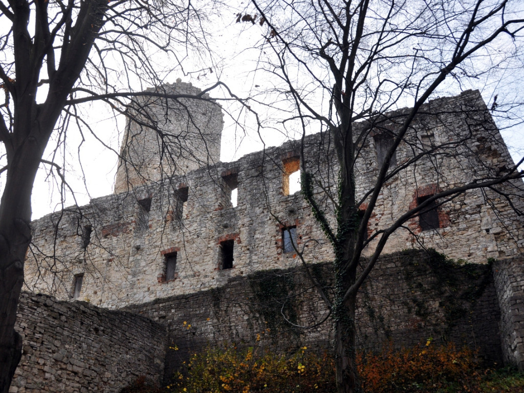 Jesienny spacer na zamek Lipowiec