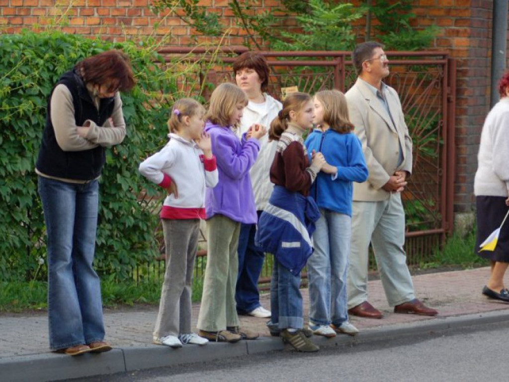 Przejazd papieża Benedykta XVI przez Chrzanów i Libąż 28.05.2006 r.