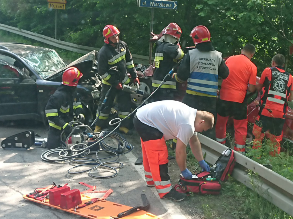 Wypadek w Płazie. Śmigłowiec zabrał rannego