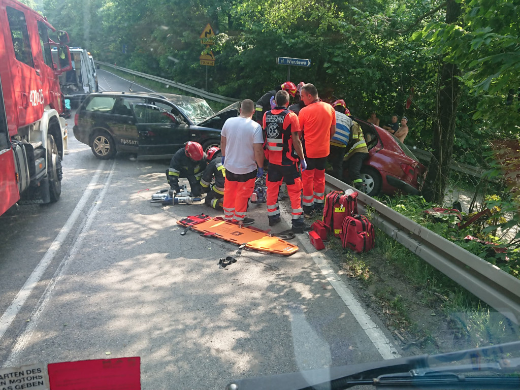 Wypadek w Płazie. Śmigłowiec zabrał rannego