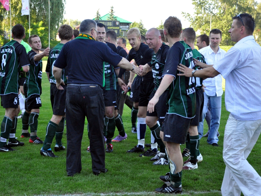 Janina Libiąż wygrywa z Popradem Muszyna i awansuje do trzeciej ligi - 27.06.2010 r.