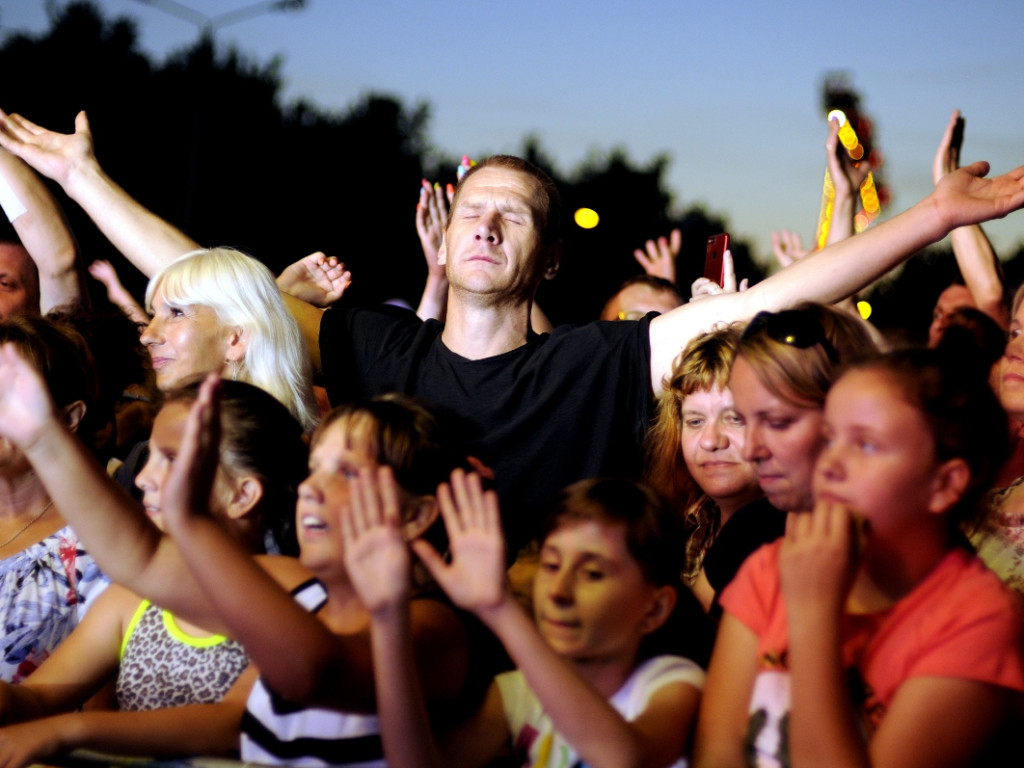 Dni Trzebini. Zespół Weekend rozgrzał publiczność - 29.06.2019
