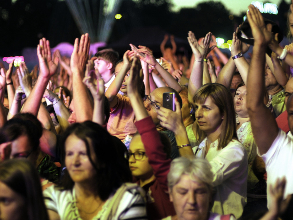 Dni Trzebini. Zespół Weekend rozgrzał publiczność - 29.06.2019