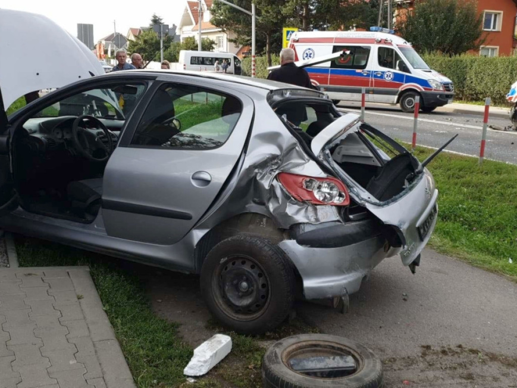 Zderzenie karetki z osobówką w Woli Filipowskiej 20.09.2019r.