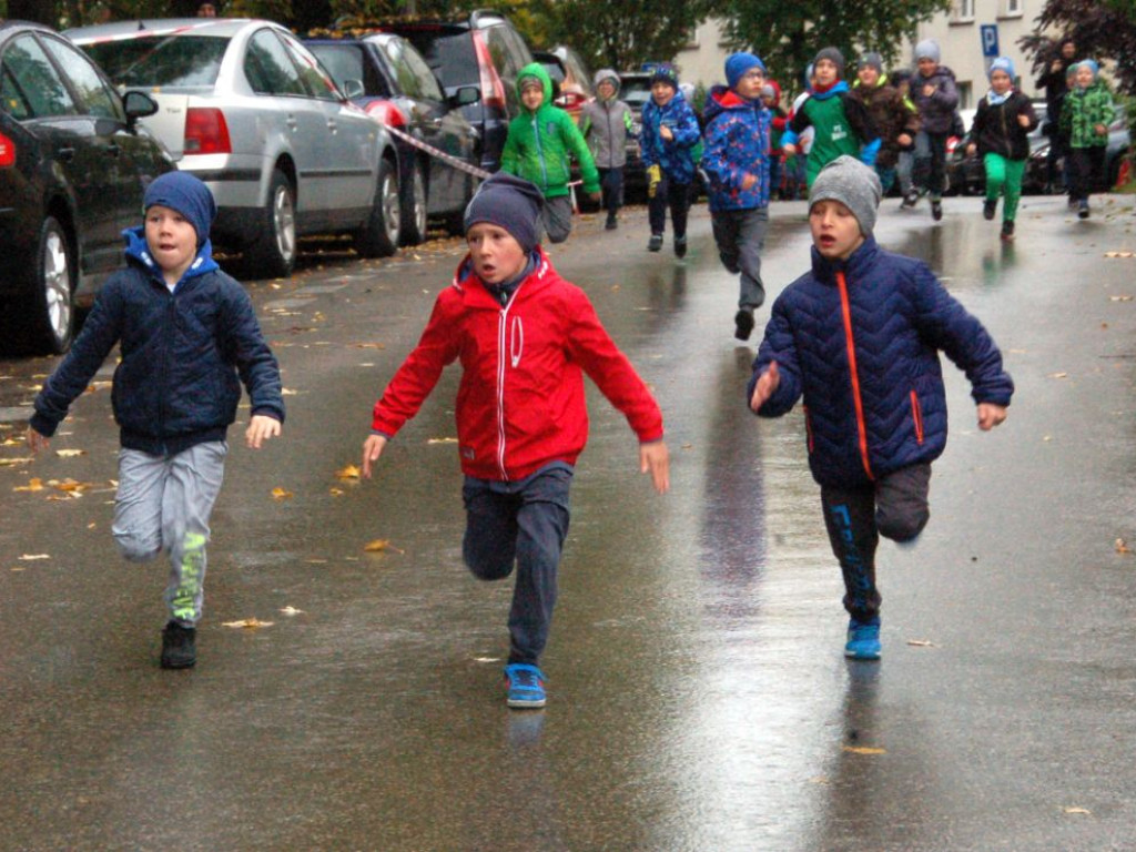 Bieg uliczny w hołdzie Janowi Pawłowi II w ramach Parafiady w Chrzanowie - 5.10.2019 r.