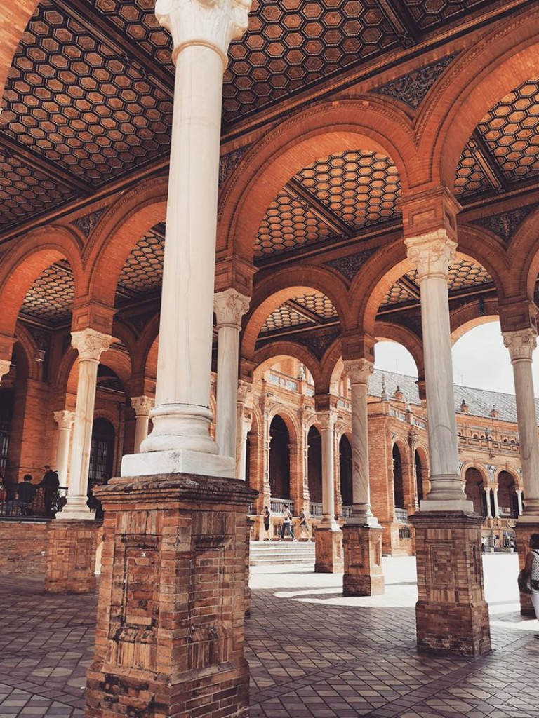 PRZEŁOMowe Kadry - architektura