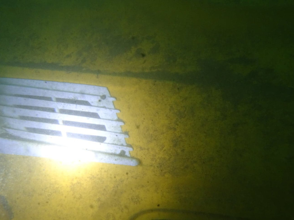 Mały fiat zatopiony w Balatonie