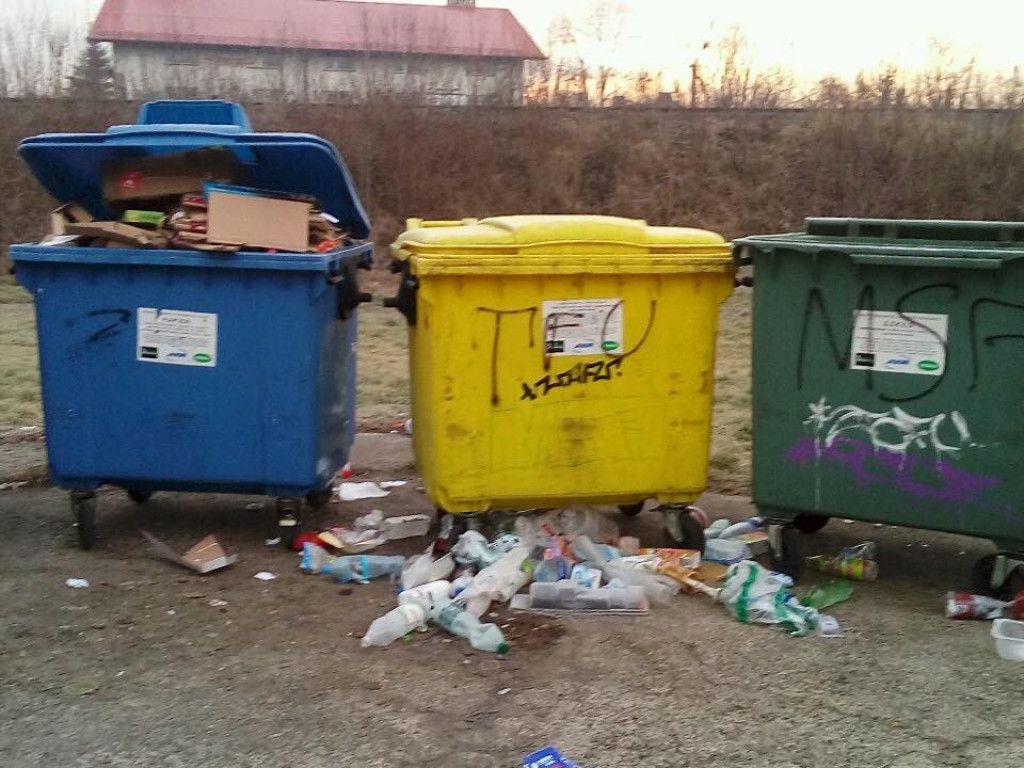 Brud i śmieci na 29 Listopada w Chrzanowie