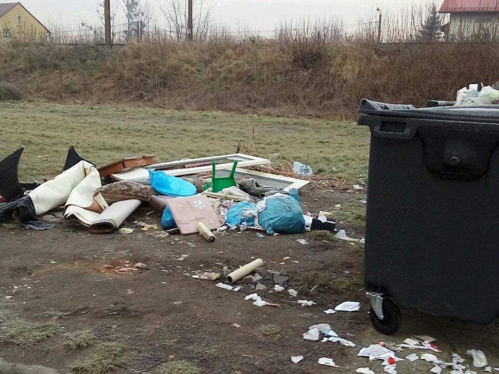 Brud i śmieci na 29 Listopada w Chrzanowie