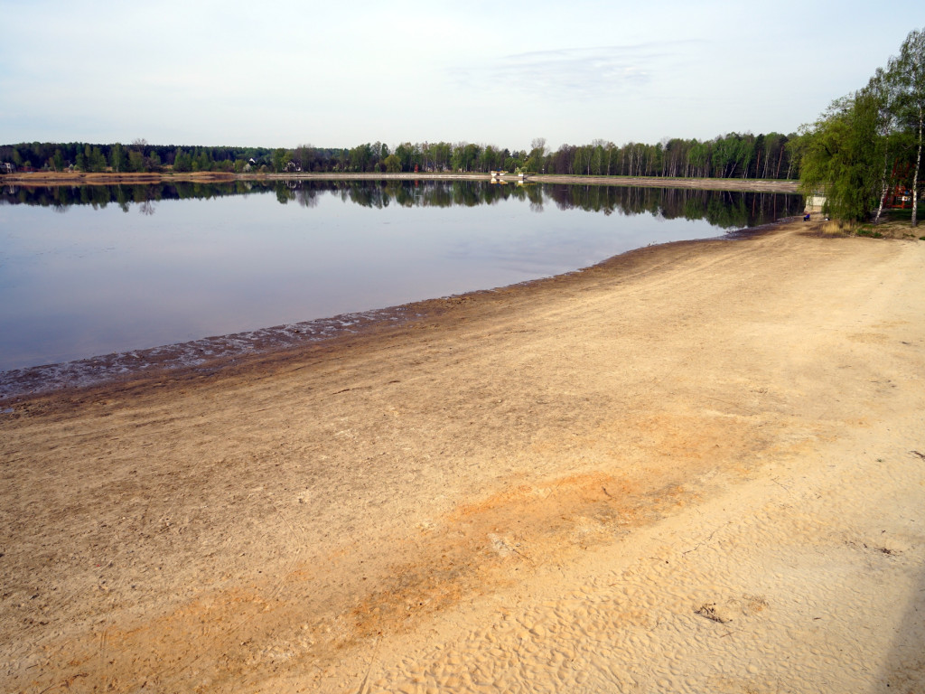 Zalew Chechło w Trzebini - spuszczona woda - 29.04.2020