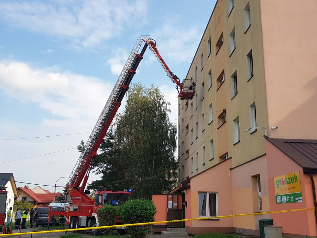 Nożownik w bloku w Chrzanowie