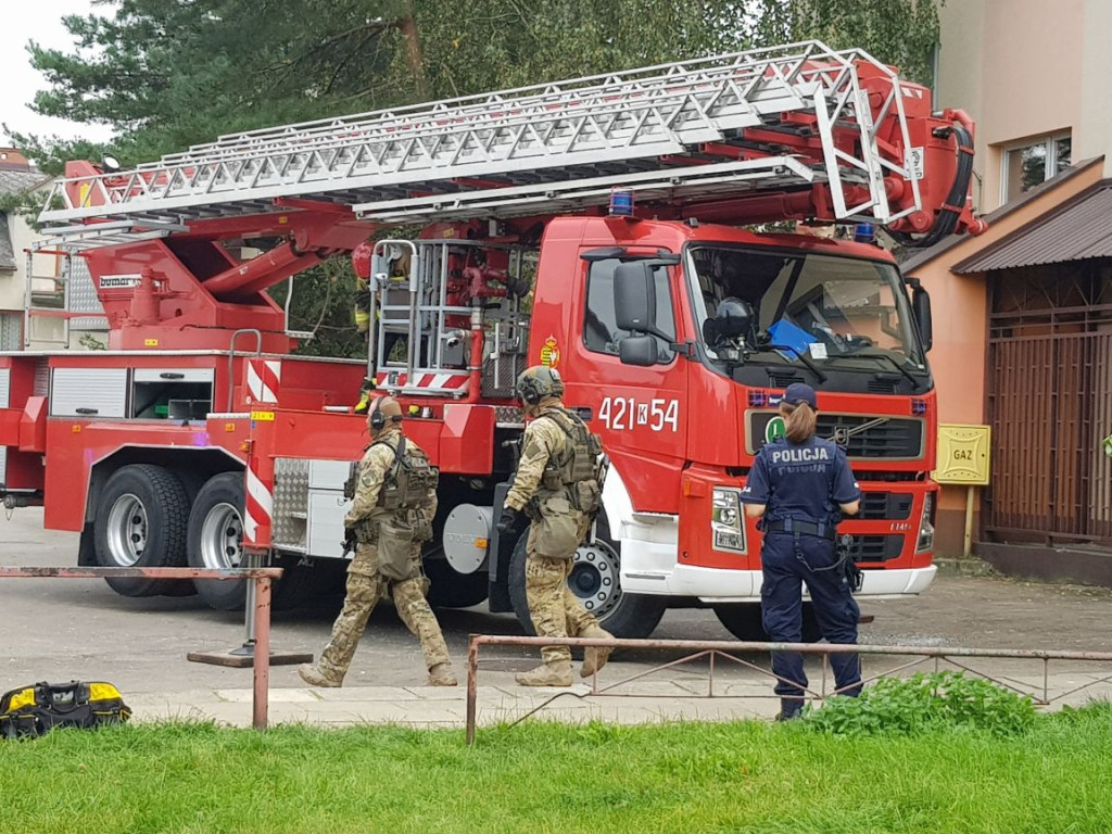 Nożownik w bloku w Chrzanowie