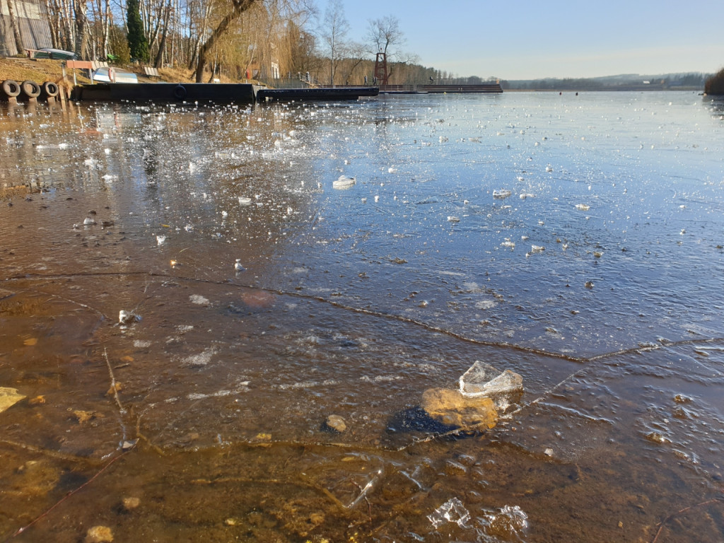 Niedziela nad trzebińskim Chechłem 27.12.2020r.