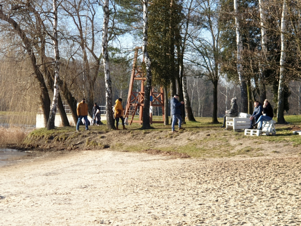 Niedziela nad trzebińskim Chechłem 27.12.2020r.