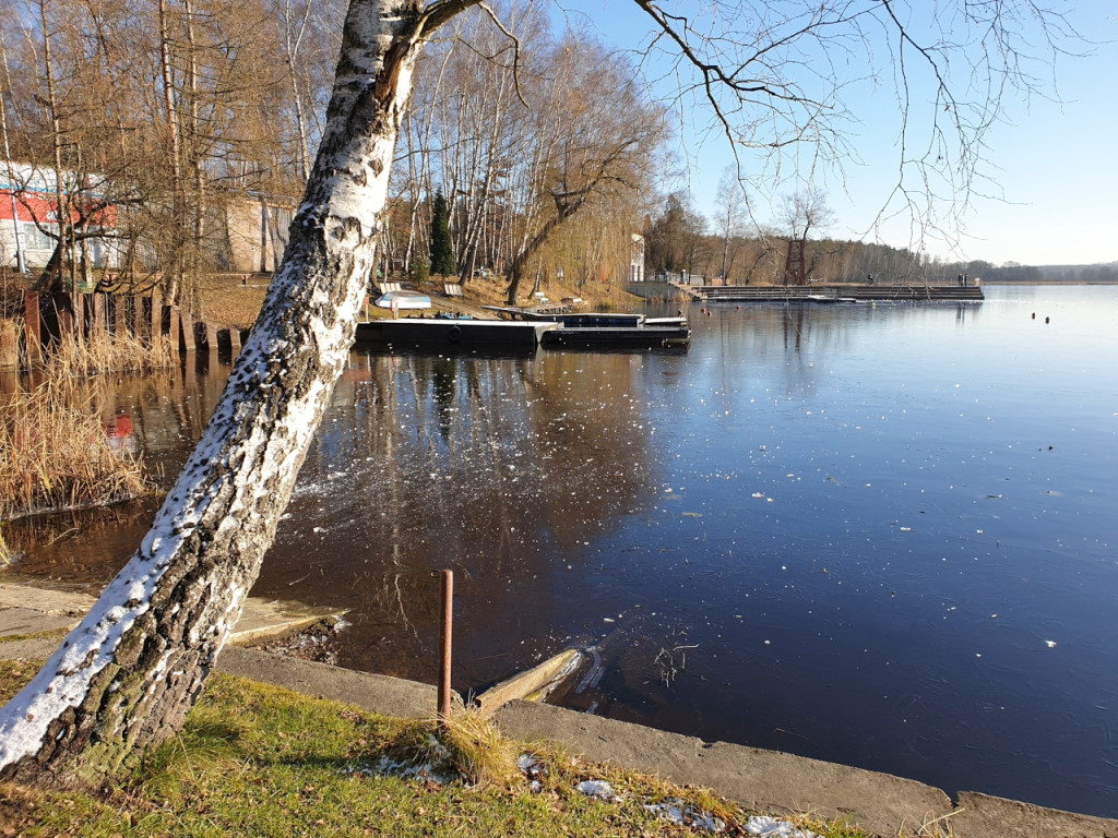 Niedziela nad trzebińskim Chechłem 27.12.2020r.