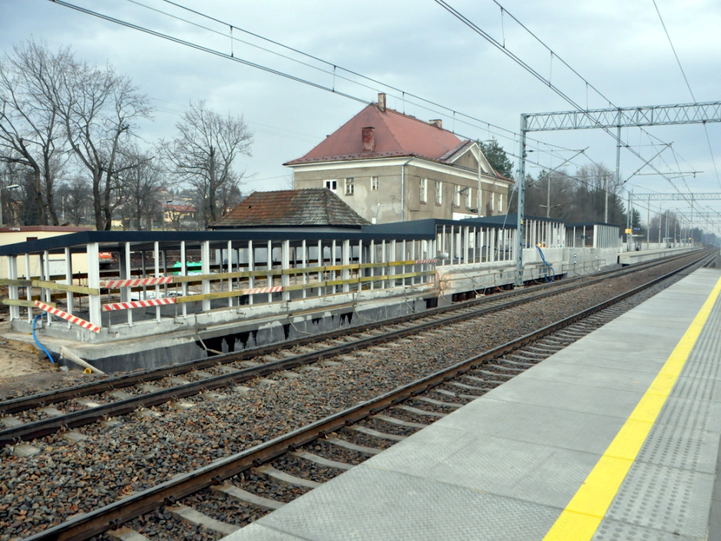 Tak obecnie wygląda przebudowywany przystanek kolejowy w Dulowej