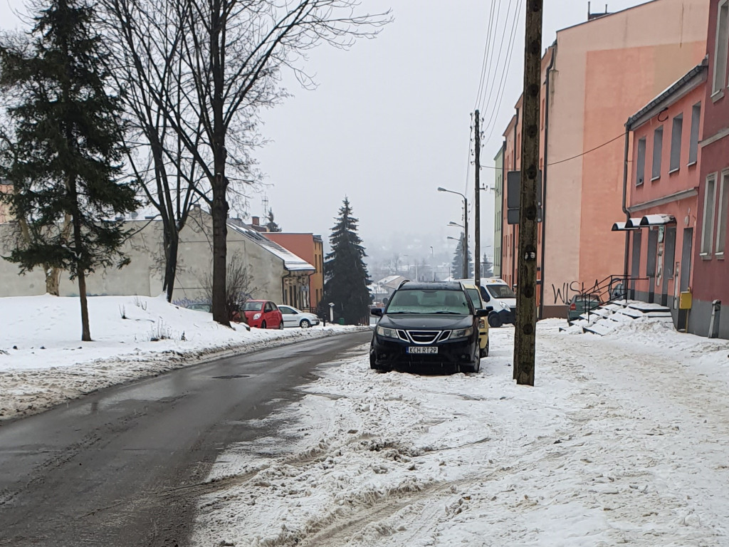 Chrzanów tonie w śniegu