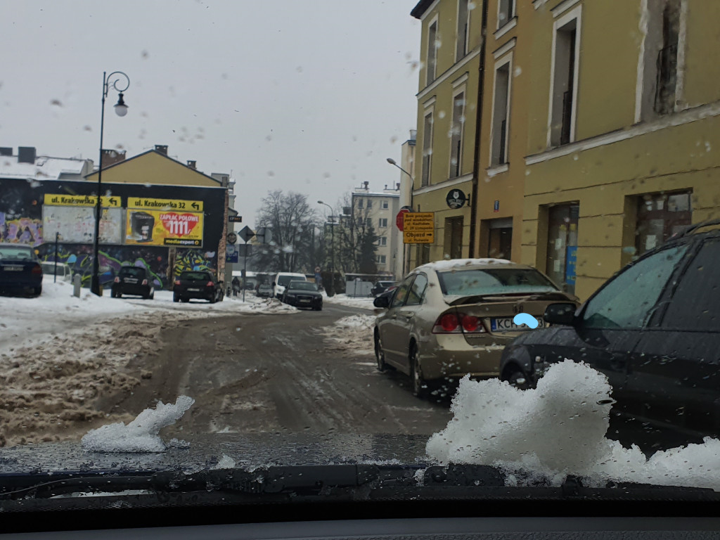 Chrzanów tonie w śniegu