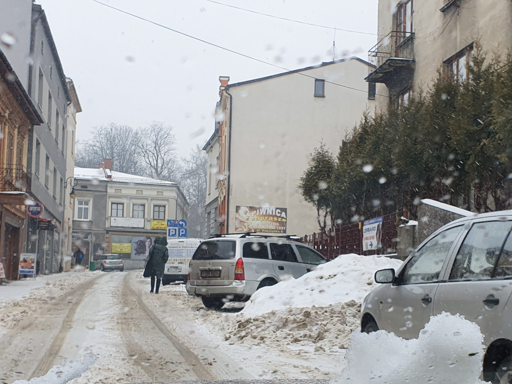 Chrzanów tonie w śniegu