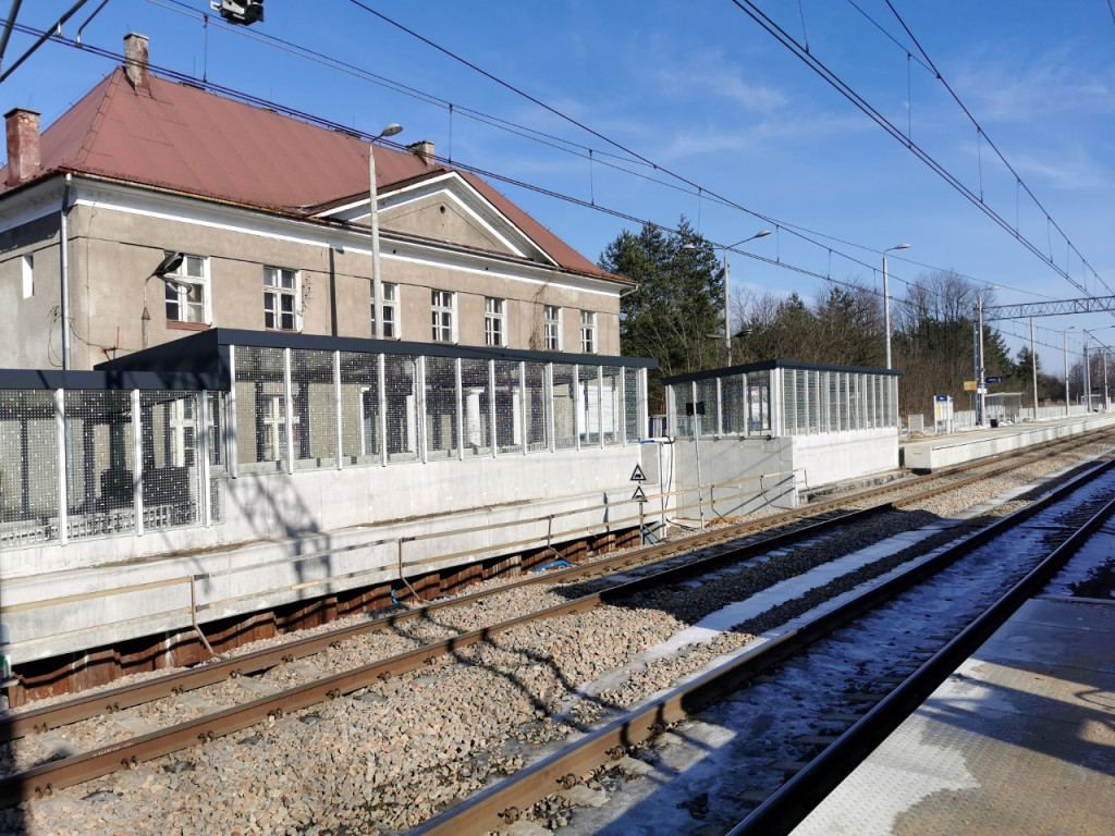 Tak obecnie wygląda przebudowywany przystanek kolejowy w Dulowej - luty 2021