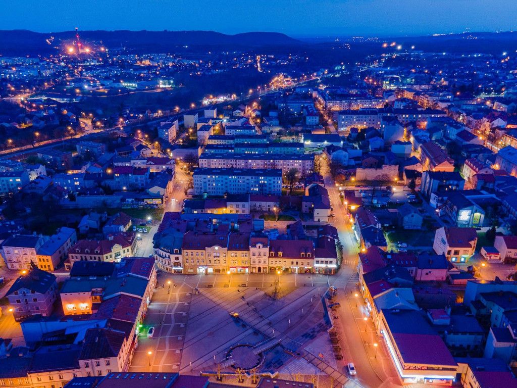 Chrzanów nocą w obiektywie Pawła Studzińskiego