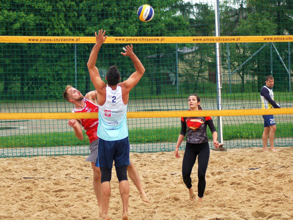 Otwarte Mistrzostwa Śląska i Chrzanowa w Siatkówce Plażowej (Miksty)