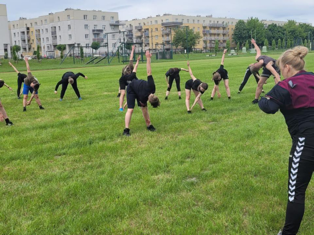 Licealiści z Trzebini na obozie mundurowym w Krakowie