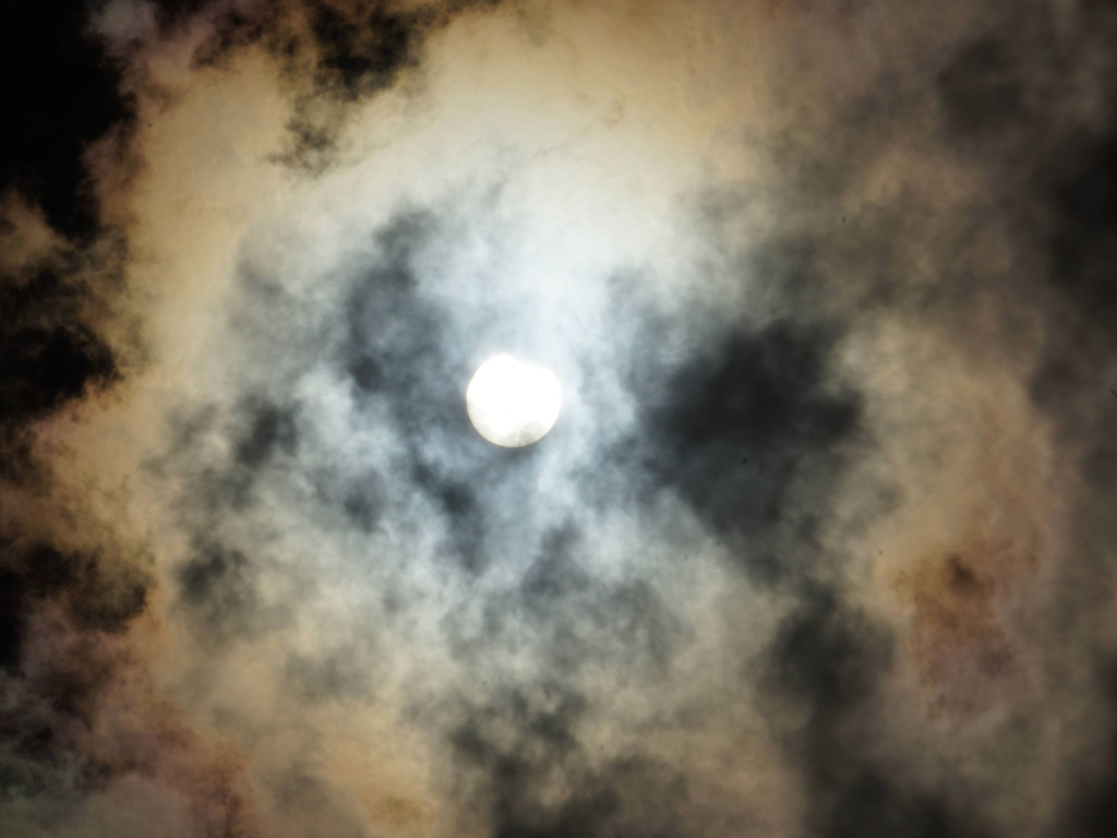 Częściowe zaćmienie słońca 10 czerwca