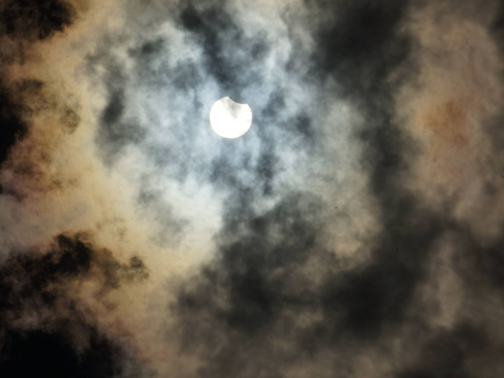 Częściowe zaćmienie słońca 10 czerwca