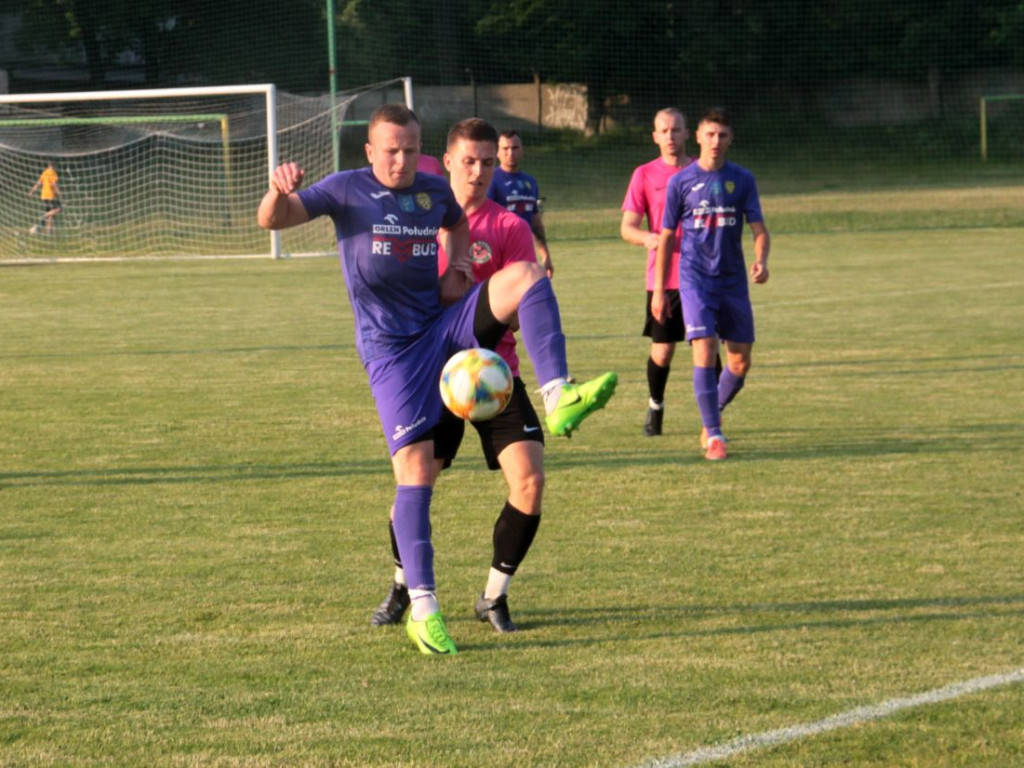 Mecz KEEZA IV ligi: MKS Trzebinia - Orzeł Ryczów