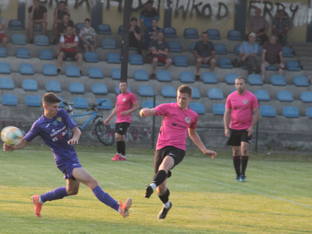 Mecz KEEZA IV ligi: MKS Trzebinia - Orzeł Ryczów
