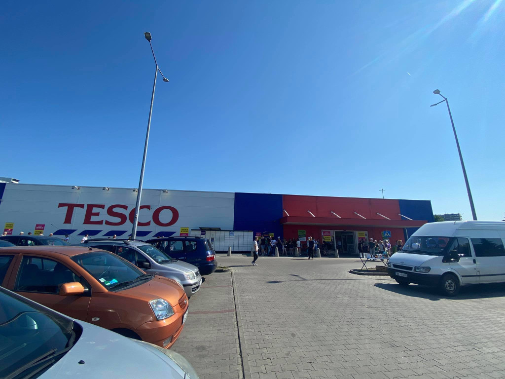 Pożegnanie z Tesco w Chrzanowie - trwa wyprzedaż