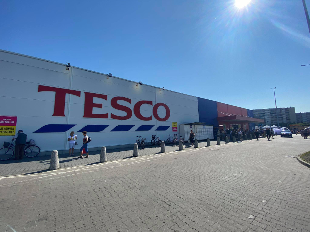 Pożegnanie z Tesco w Chrzanowie - trwa wyprzedaż