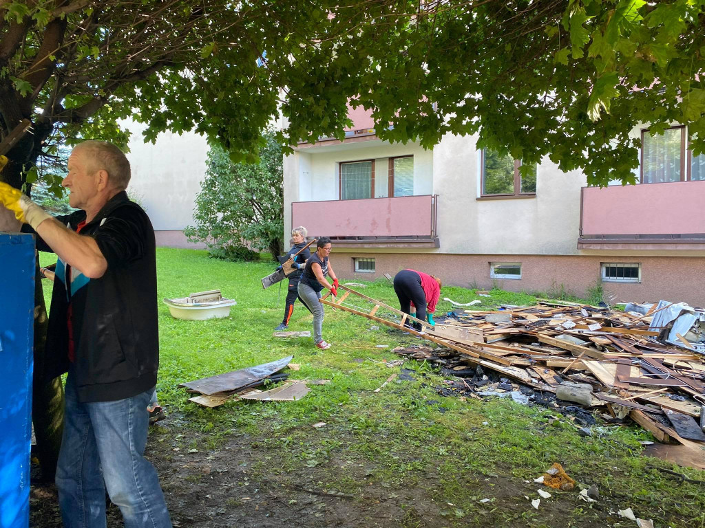 Sprzątanie po pożarze w Libiążu