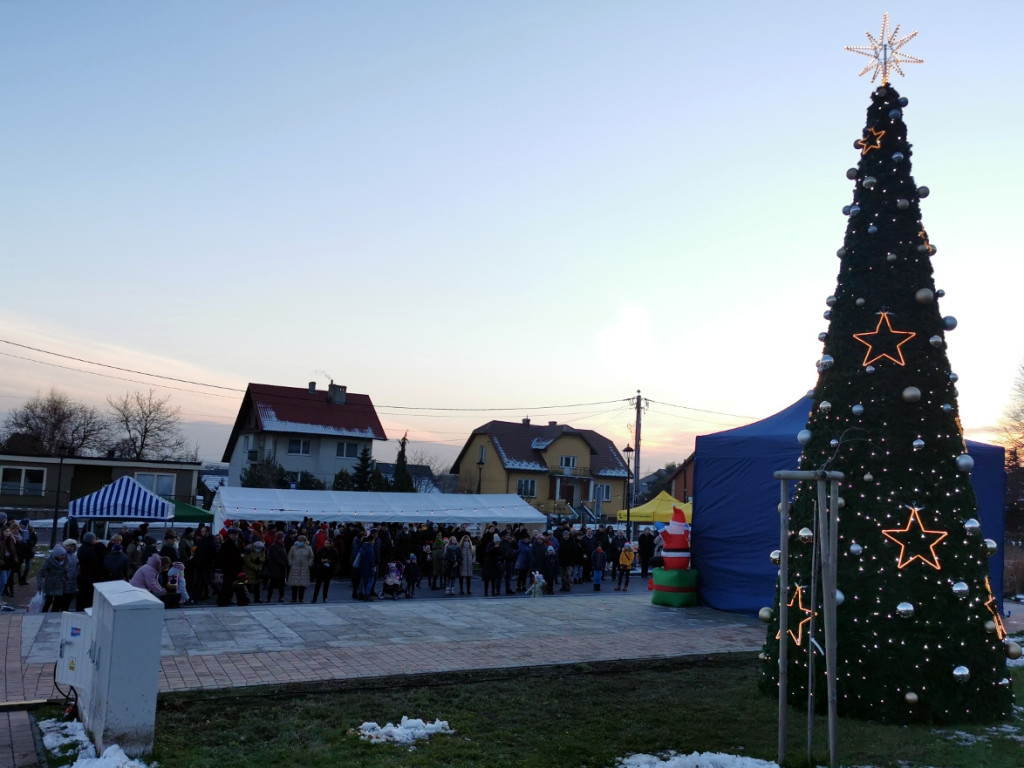 Impreza Na świątecznym placu w Babicach - 12.12.2021 r.