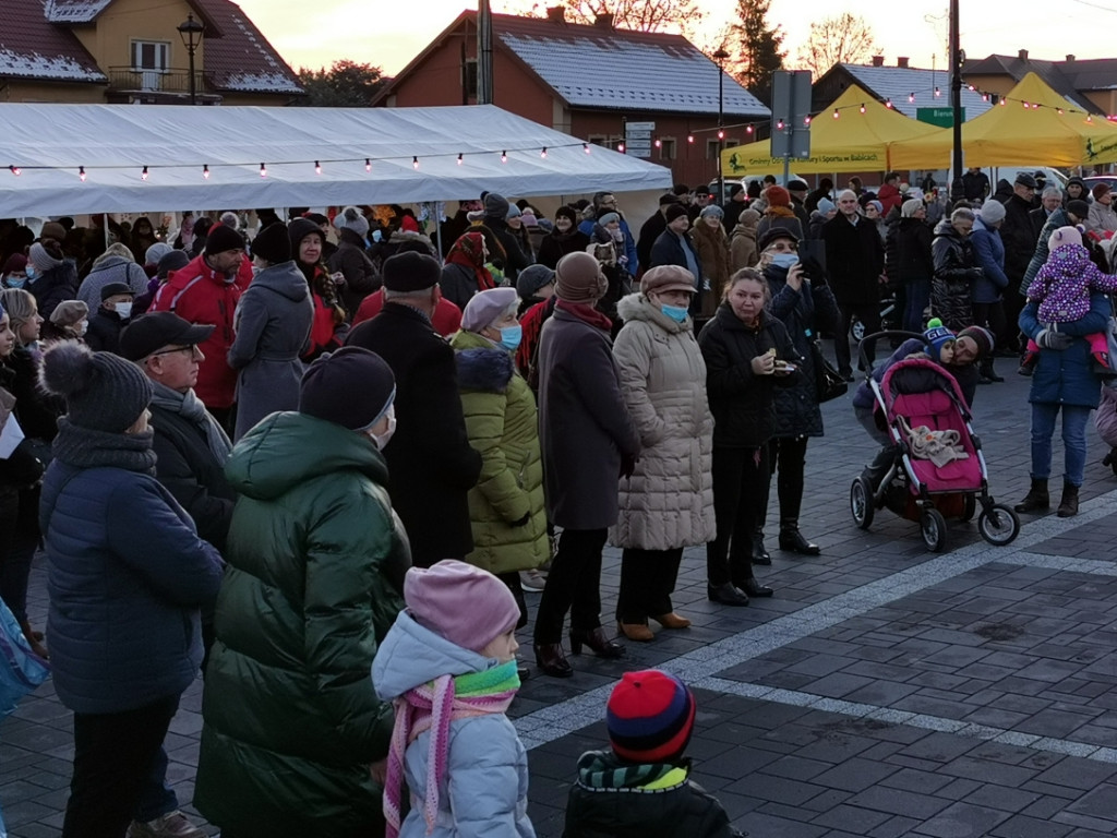 Impreza Na świątecznym placu w Babicach - 12.12.2021 r.