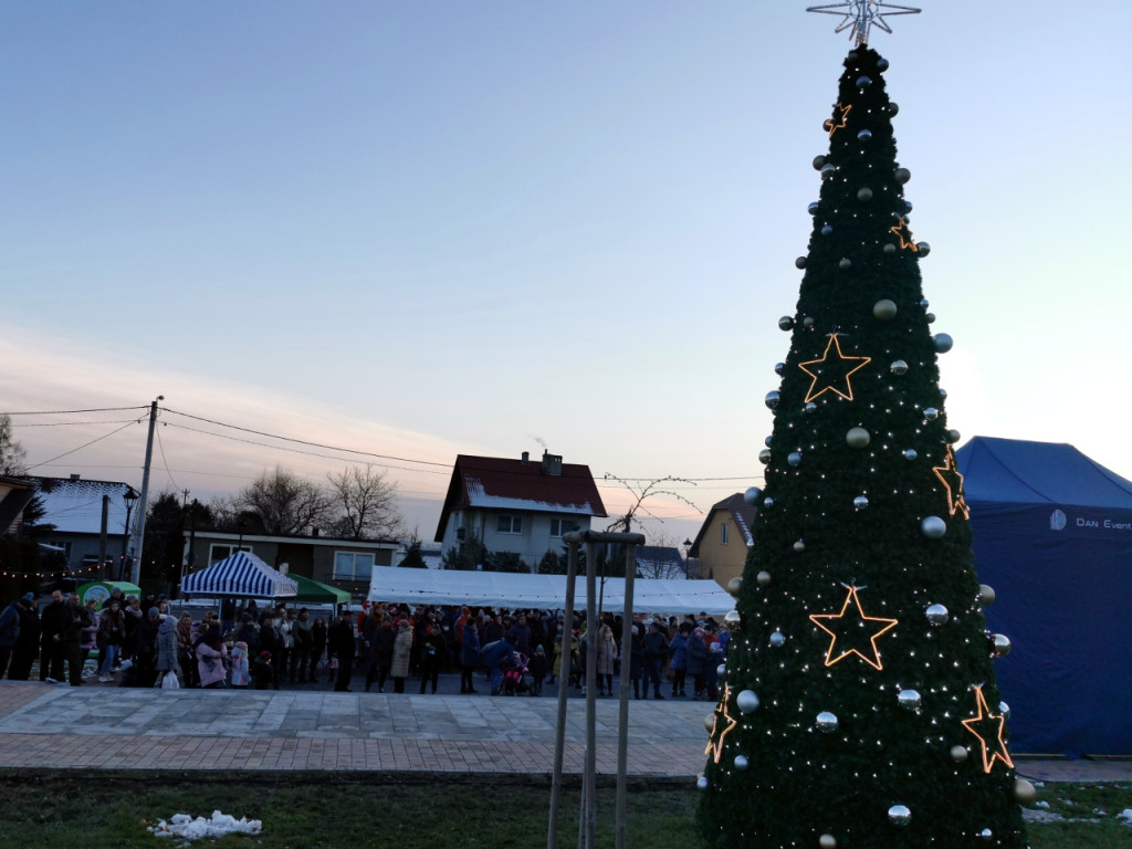 Impreza Na świątecznym placu w Babicach - 12.12.2021 r.