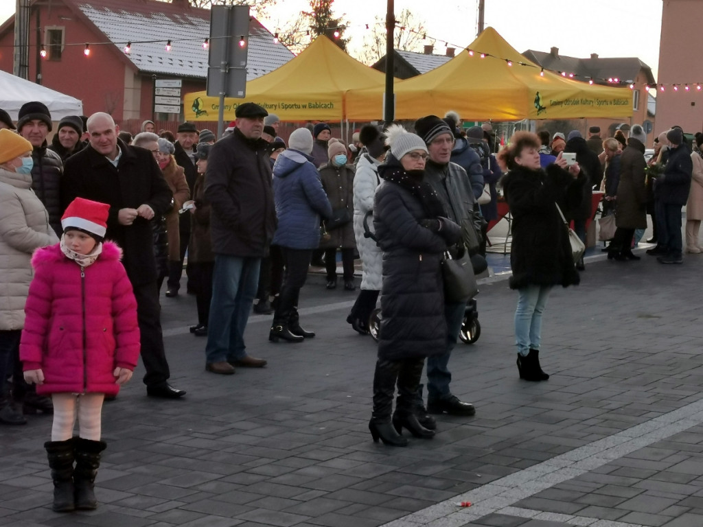 Impreza Na świątecznym placu w Babicach - 12.12.2021 r.