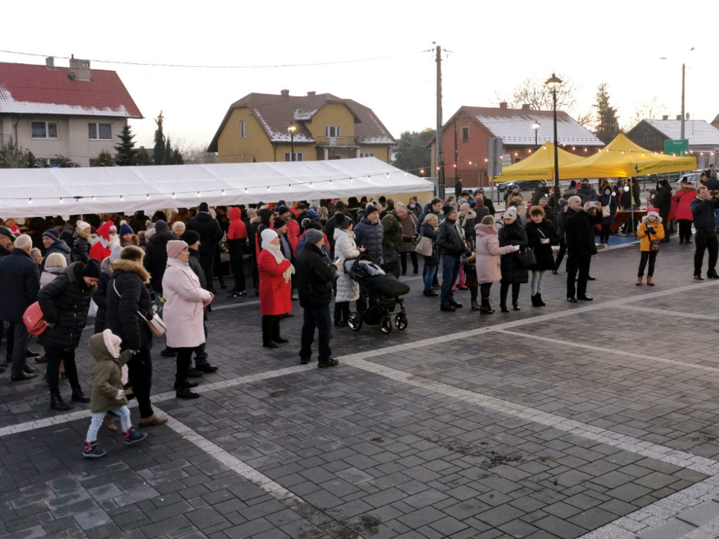 Impreza Na świątecznym placu w Babicach - 12.12.2021 r.