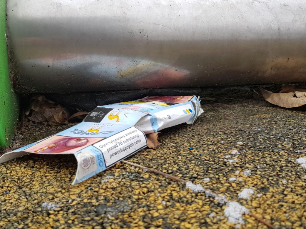 Wandale niszczą plac zabaw w Żarkach