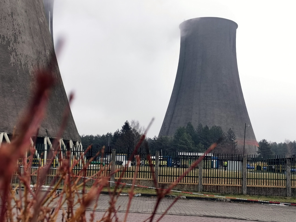 Wyburzanie chłodni kominowej w Elektrowni Siersza - 9 lutego 2022 r.