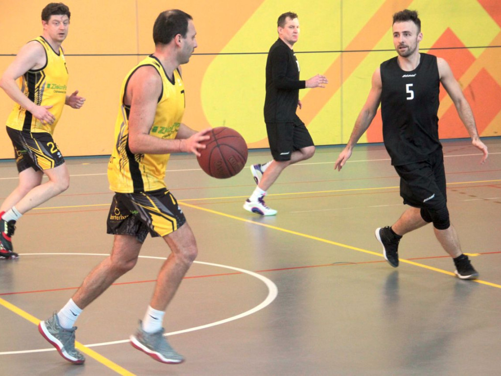 Amatorska Liga Koszykówki Mamba w Chrzanowie - 9. kolejka