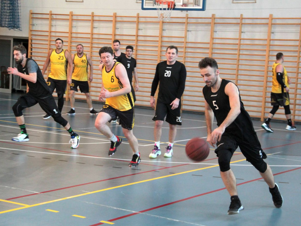 Amatorska Liga Koszykówki Mamba w Chrzanowie - 9. kolejka